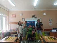Dzieci z opiekunami