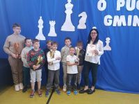 Uczniowie z nagrodami