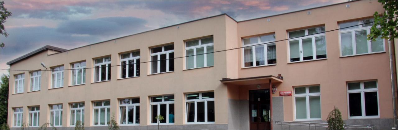 Budynek Szkoły Podstawowej im. Jana Brodeckiego w Polesiu